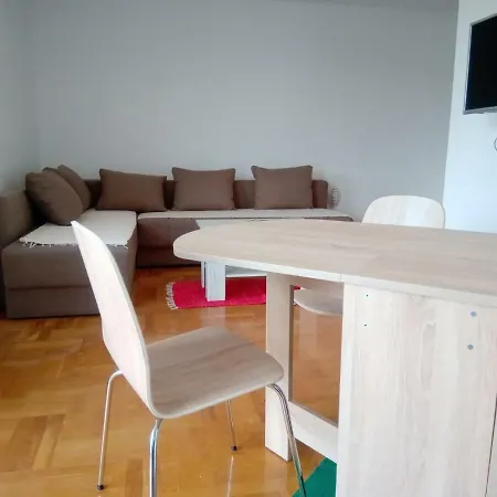 Apartment Dorna *
