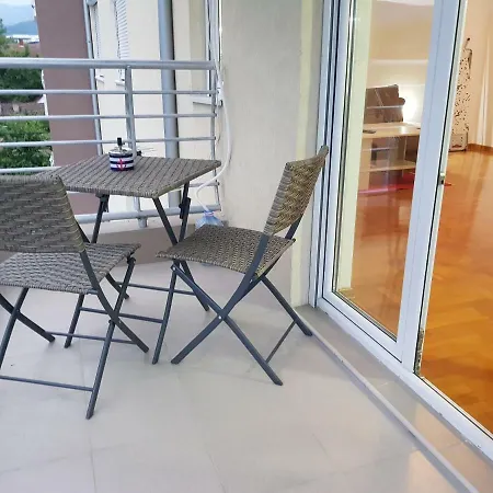 Dorna Apartment